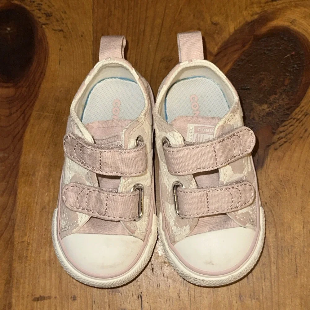 Converse light scuffing